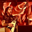 MACHINE HEAD